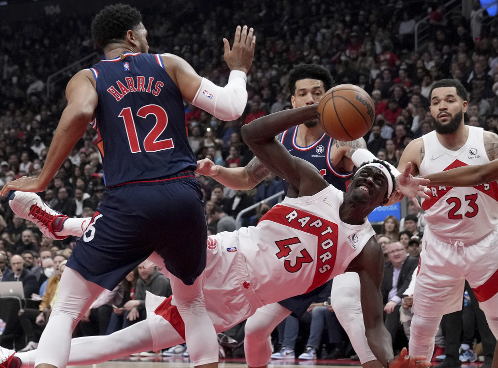 上海队逆转猛龙,恩比德关键制胜 上海队逆转猛龙,恩比德关键制胜