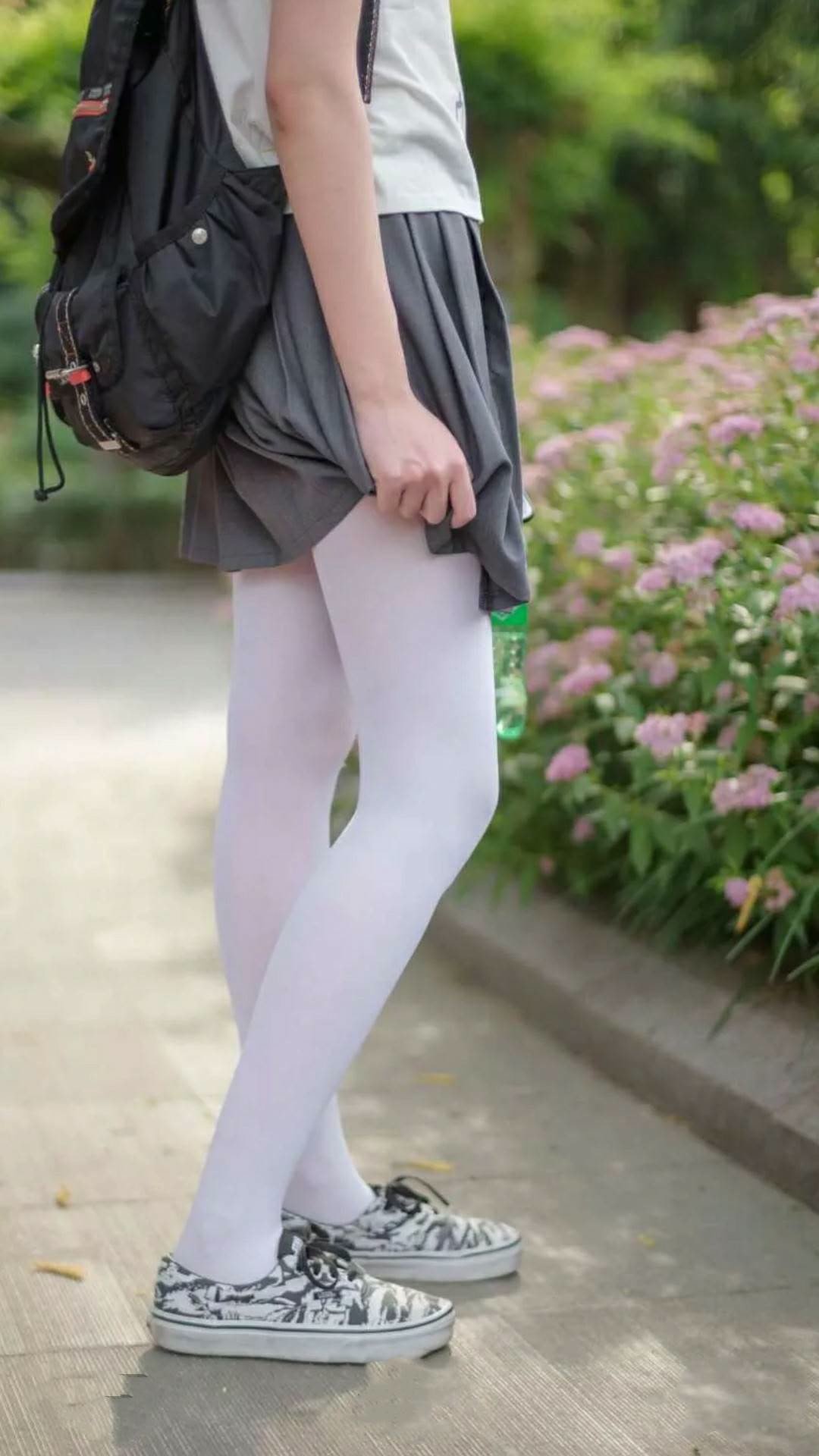 pg电子试玩网站-绿茵碰撞下的南北对话，当阿尔及利亚沙漠雄狮遭遇秘鲁安第斯神鹰，奥斯梅恩如何主宰全场？