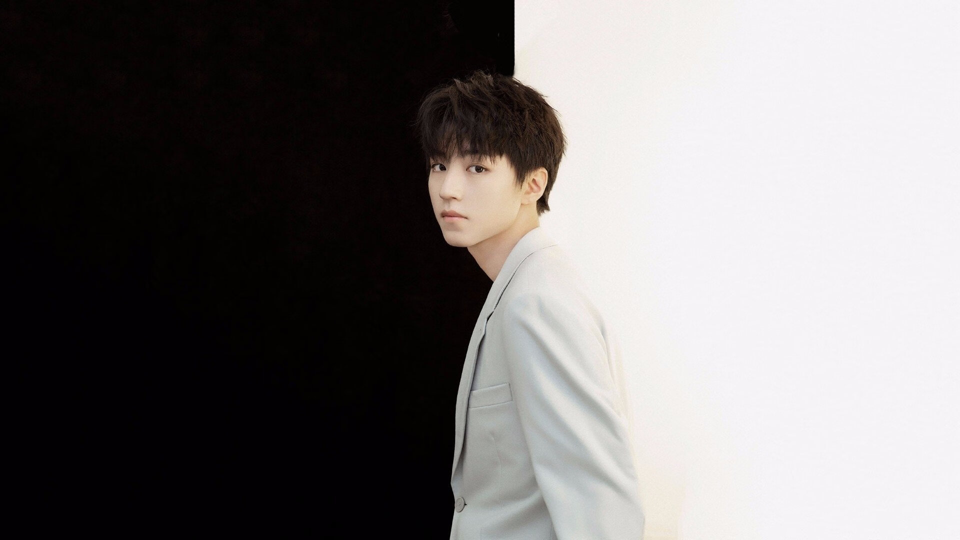 莱奥双重奏,三狮冲垮亚特拉斯雄狮